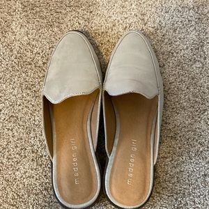 Brushed silver metallic mule